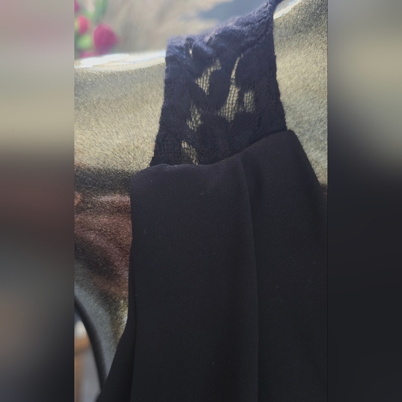 Black Lace Detail Women's Blouse - Picture 4 of 5